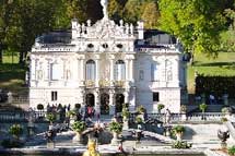 Linderhof 215